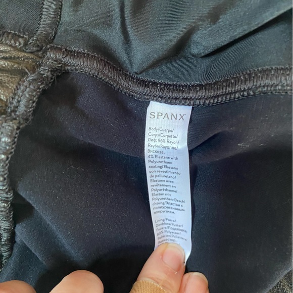 Spanx Leather-Like Logger Size Large - Picture 10 of 10